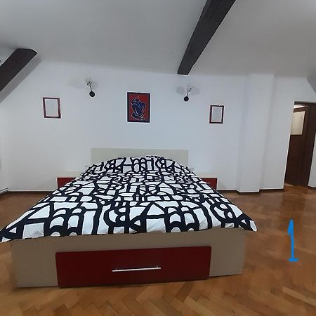 בראשוב Old Town Studio מראה חיצוני תמונה
